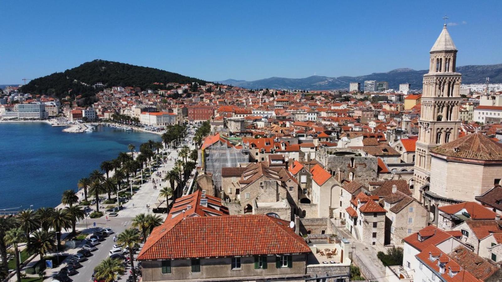 Terazza Grande In Diocletian Tower Lägenhet Split Exteriör bild
